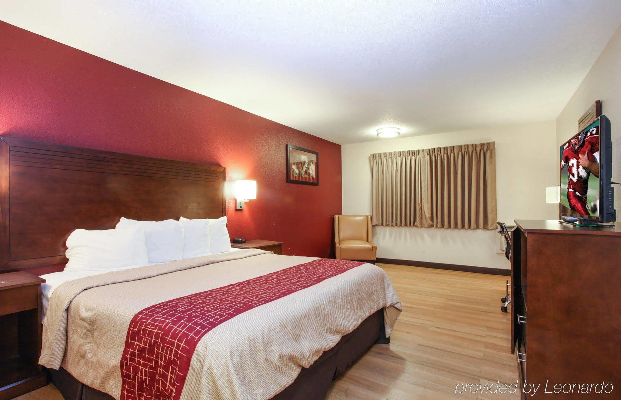 Red Roof Inn Portland Exterior photo